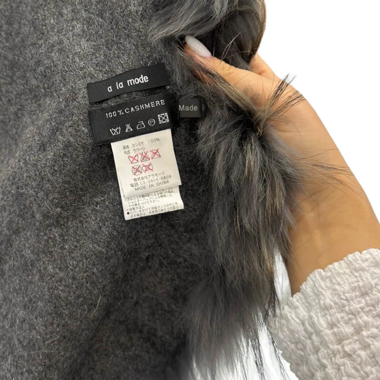 Cape Coat Wrap Fox Fur Trim Cashmere Grey