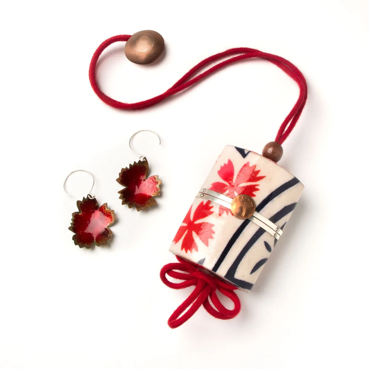 Helen Cowart - Inrō with Manju Netsuke and Earrings