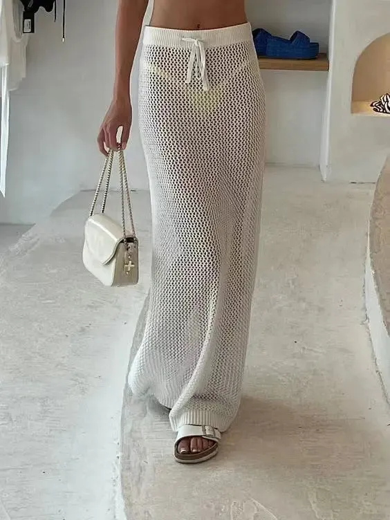 Hollow Out Knitted Skirt