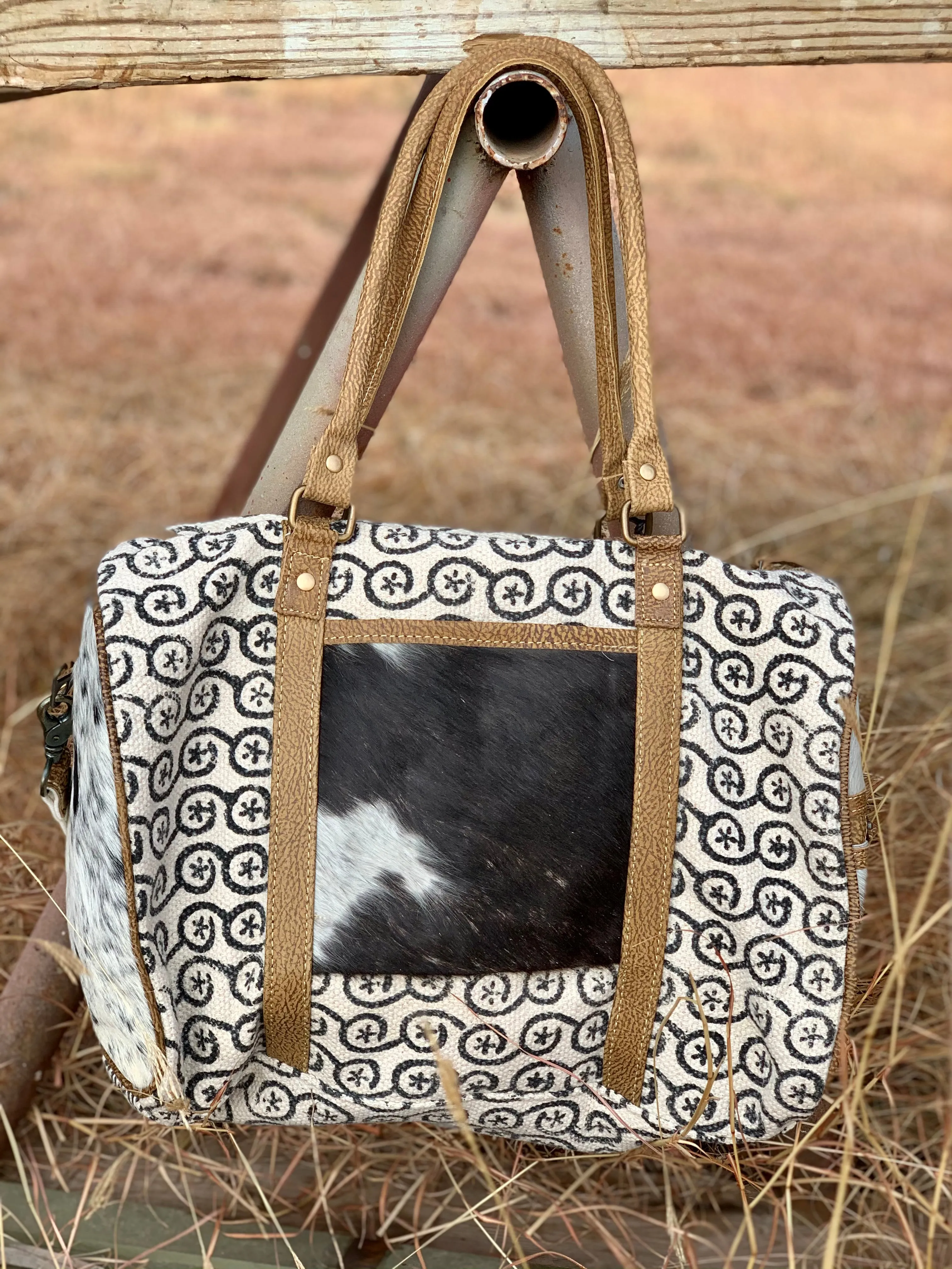 Meandering Traveller Bag