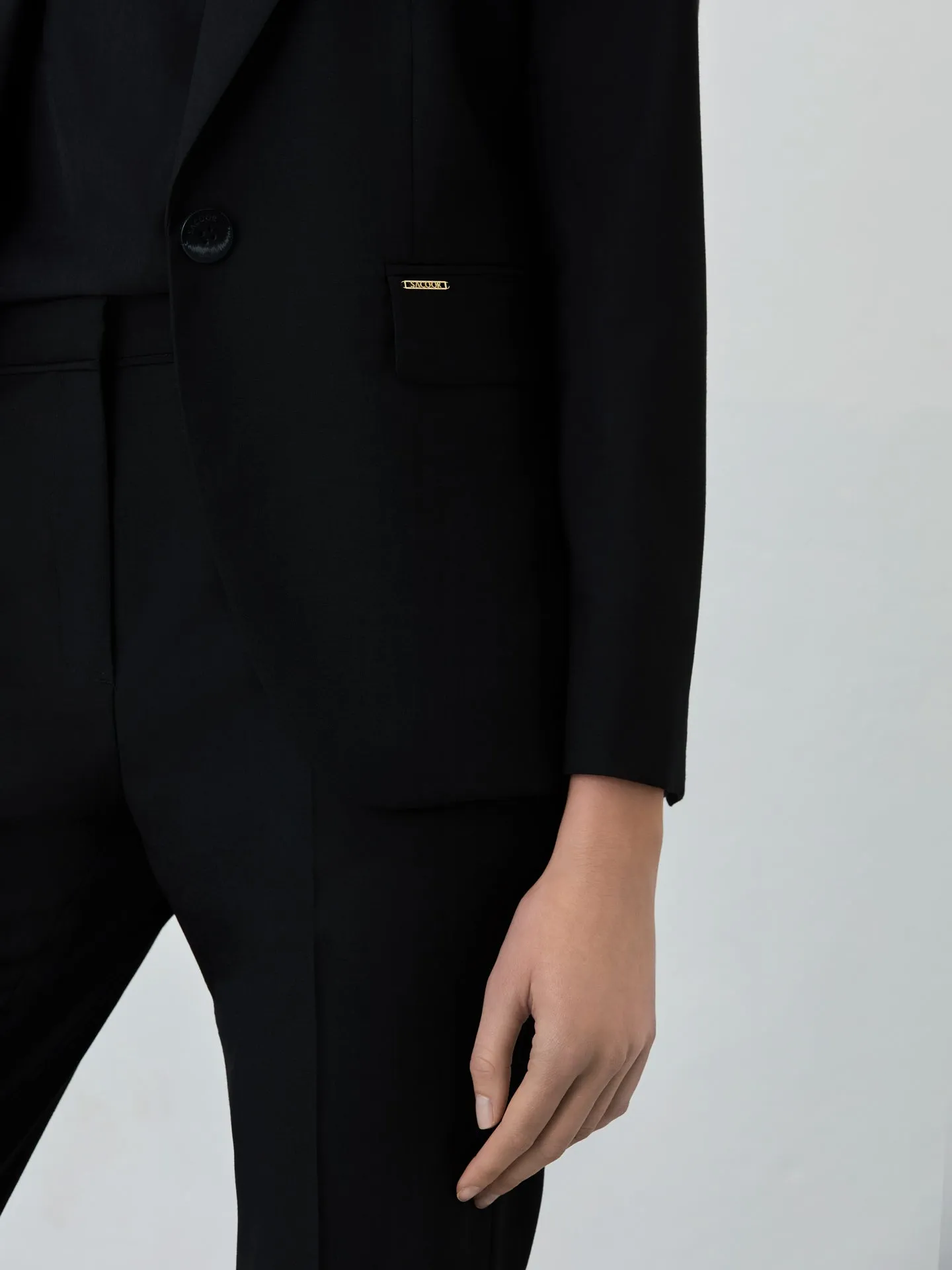 Single Breasted Black Suit In Wool Blend