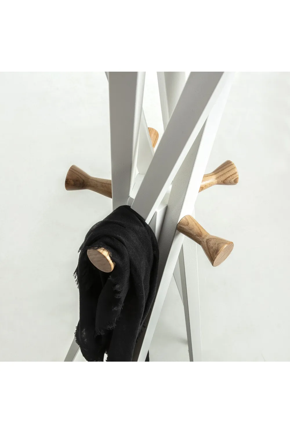 Wooden Knob Coat Rack | La Forma Chelsea